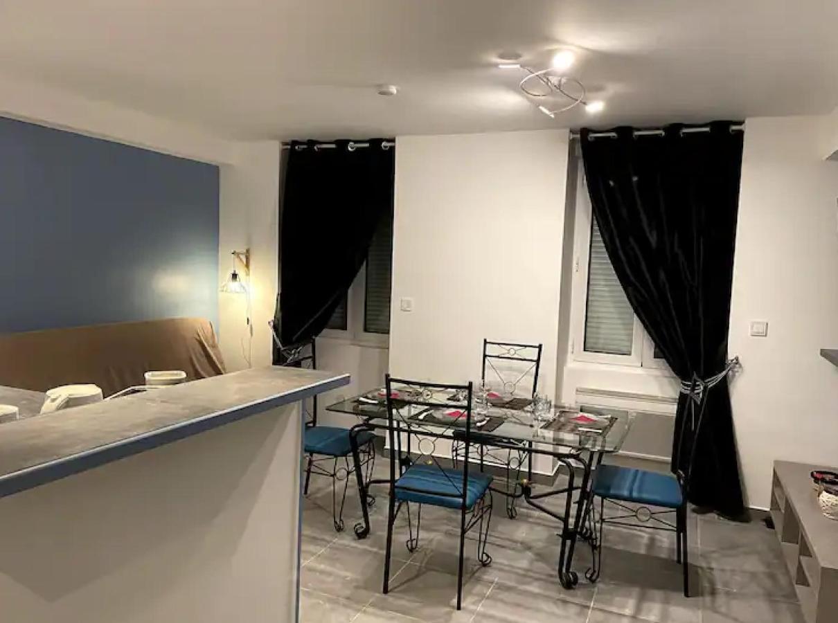 Appartement Avec Parking Gratuit Et Wifi Vierzon Dış mekan fotoğraf